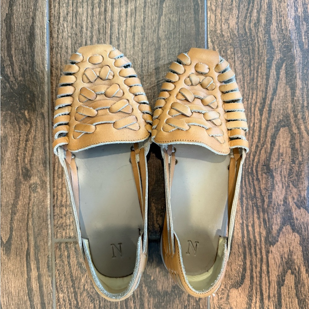 Nisolo Women’s Huarache Sandal - Almond
